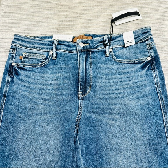 Judy Blue Straight Fit Jeans Women's 15/32 Mid Rise Raw Hem Stretch NWT - Picture 5 of 13
